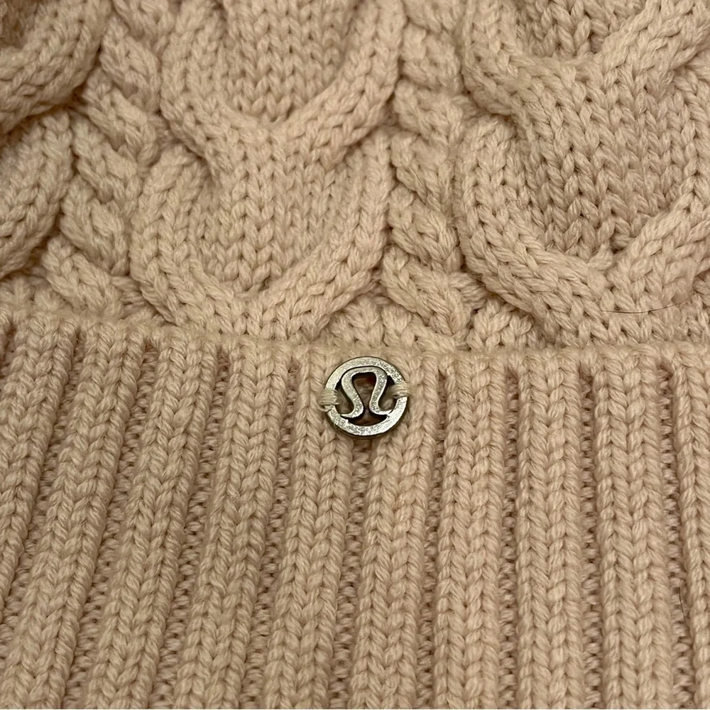 Lululemon cable knit cream pink pom pom beanie winter hat one size merino wool - Picture 2 of 5